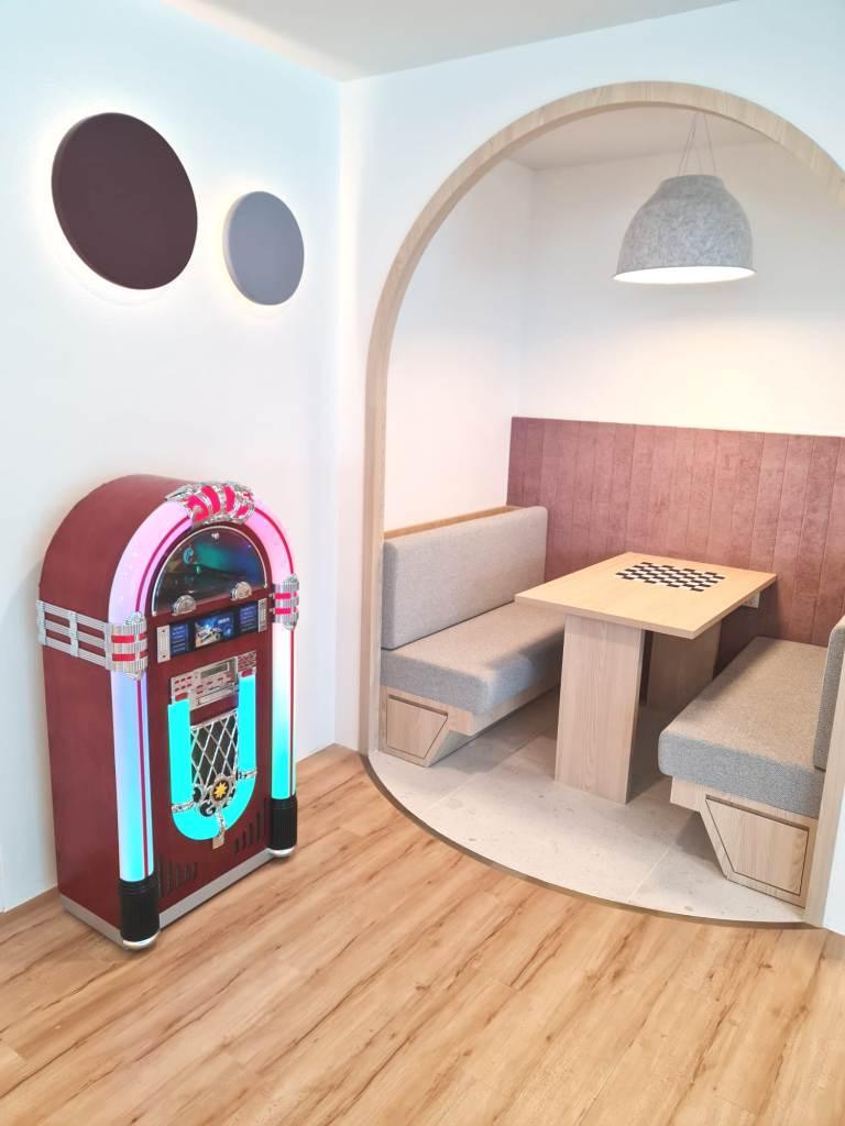 Jukebox Rental Rental - Prince Turntable Jukebox – Centrum Leisure Singapore