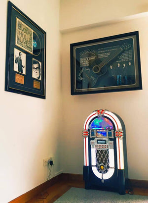 VS1 Turn Table Jukebox for sale at Centrum Leisure Singapore
